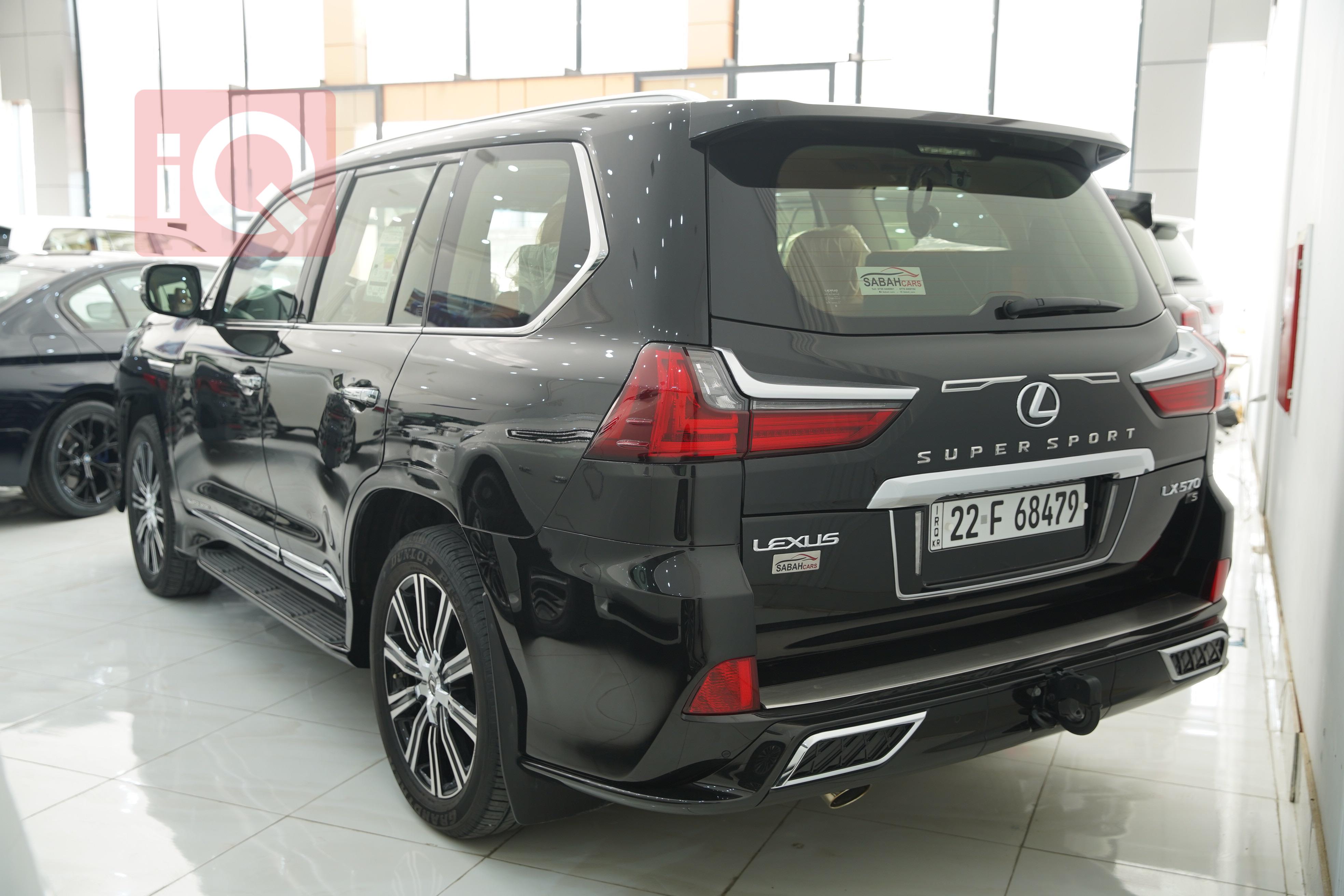 Lexus LX